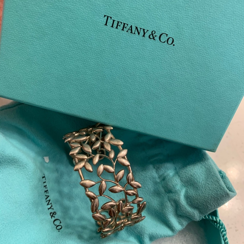 TIFFANY & CO. Olive Leaf Cuff Sterling Bracelet